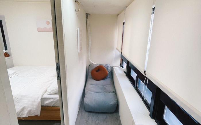 Romantic WoodStyle Sleeps 2 | Near MRT  [僅限國外旅客入住]