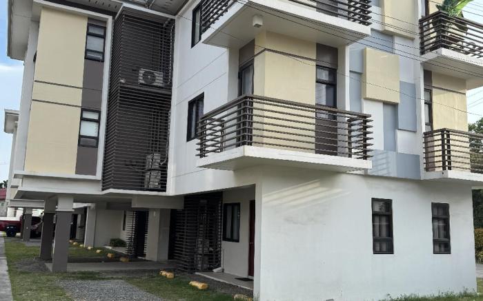 New Modern Flat near SM Seaside