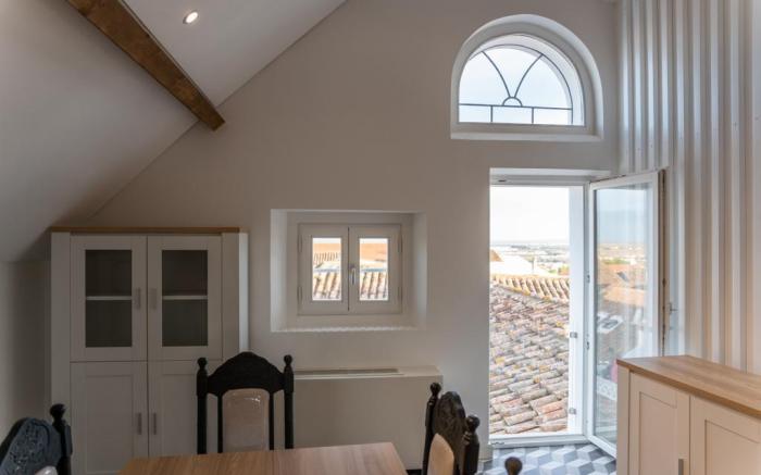 Elegant retreat in Évora