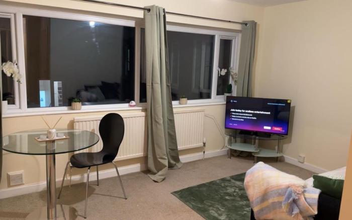 Legacys Guesthouse close to Heaten park