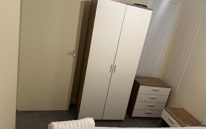 Legacys Guesthouse close to Heaten park