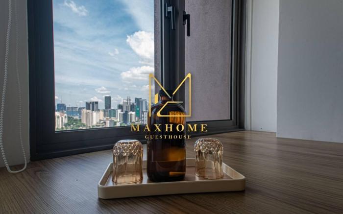 Sky Pool Studio@Riveria KL Sentral S2