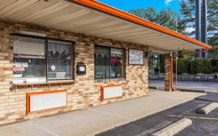 Budget Host Inn by Hotel O Portland near I-65