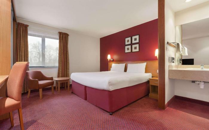 Days Inn by Wyndham Stevenage North