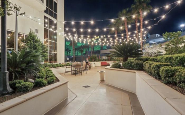 MGM Signature Deluxe Balcony Strip View Suite