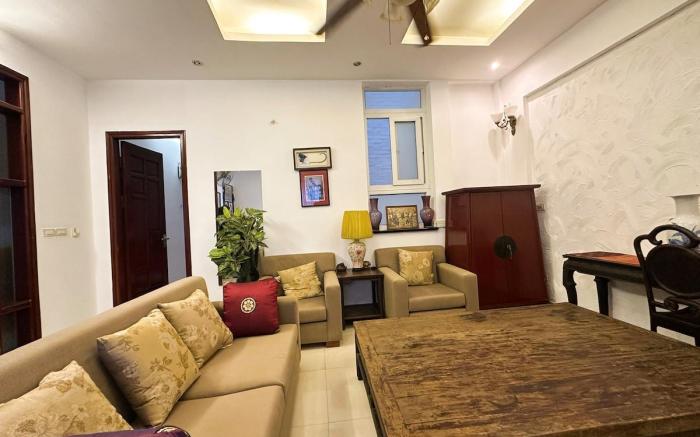 Madam Nguyet Home– Entire Private House with 7BR