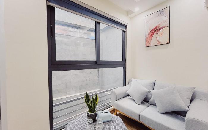 *Beautiful New Studio*Westlake 402 *