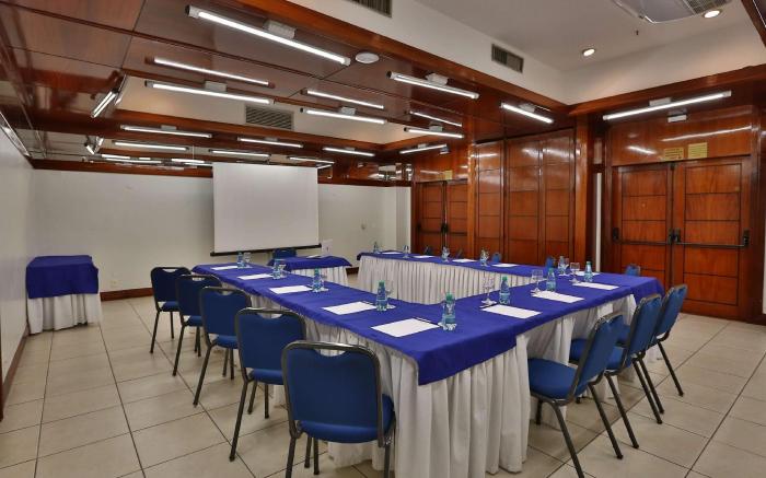 Golden Tulip Goiania Address