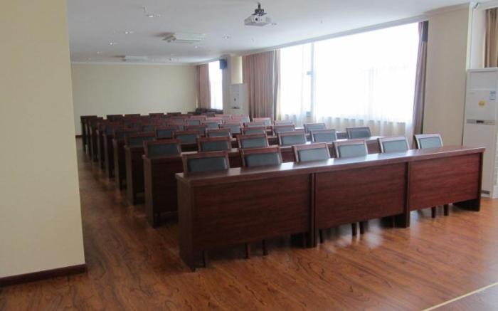 GreenTree Inn ShanDong JiNing WeiShan Lake International Wetland Park Business Hotel