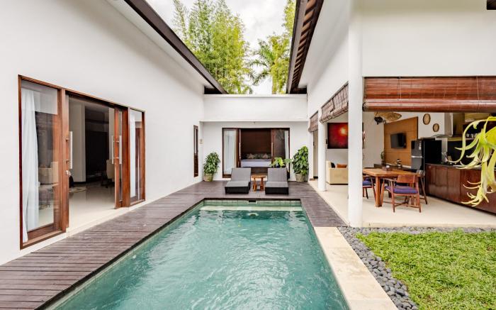 Villa Flora at Karuna Uppala Villa Umalas