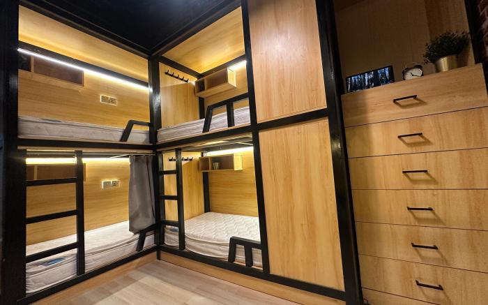Luxury Hostel Bedspace in Downtown Near Metro