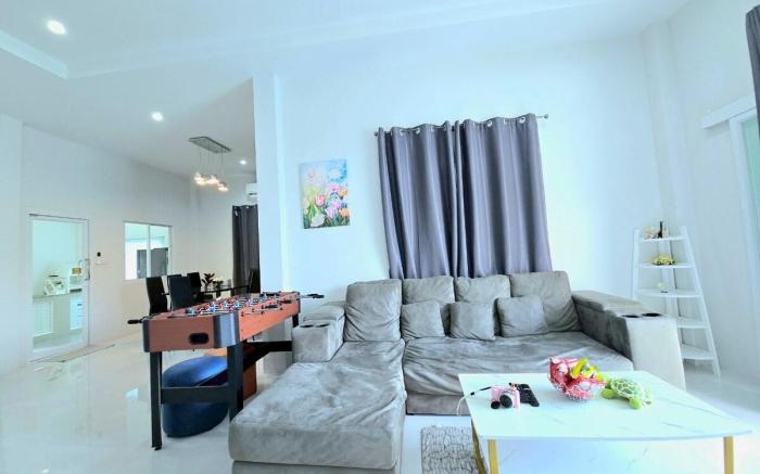 Sunshine Pool villa sattahip