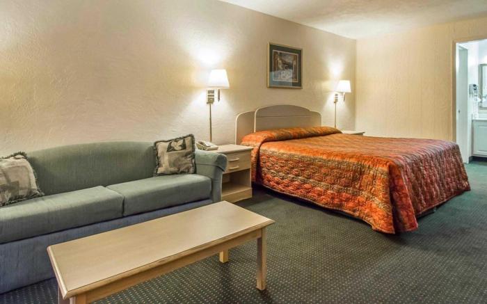 Rodeway Inn Gainesville - University Area
