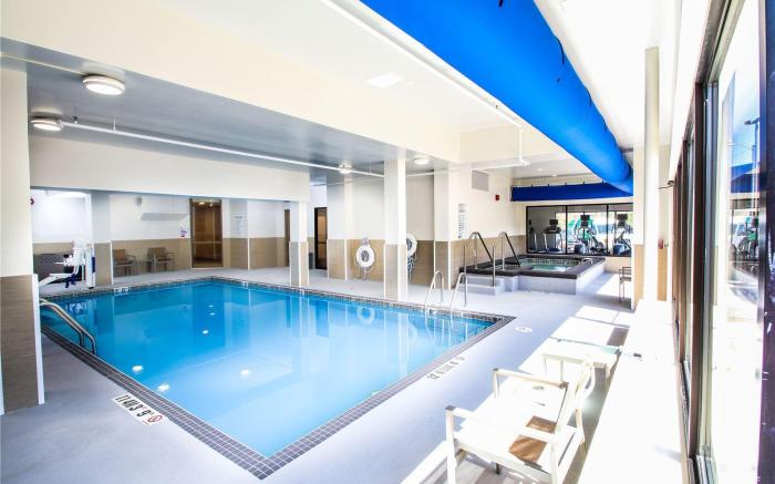 Holiday Inn Milwaukee Riverfront By IHG
