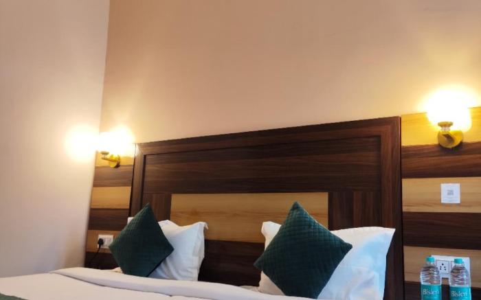 Goroomgo Geetanjali Palace Rudraprayag