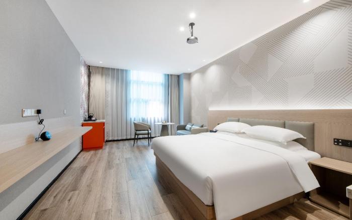 Boman Wuxi Jinwang Commercial Pedestrian Street