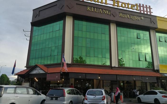 Capital O Rail Hotel