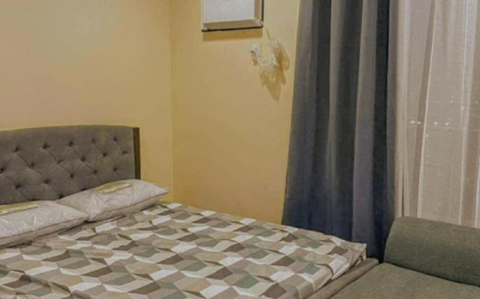 City & Sea View Condo with Balcony Near Ayala