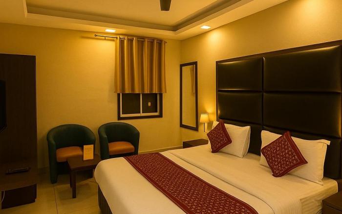 Hotel Saya Dx Walk in From RK Ashram Metro Station