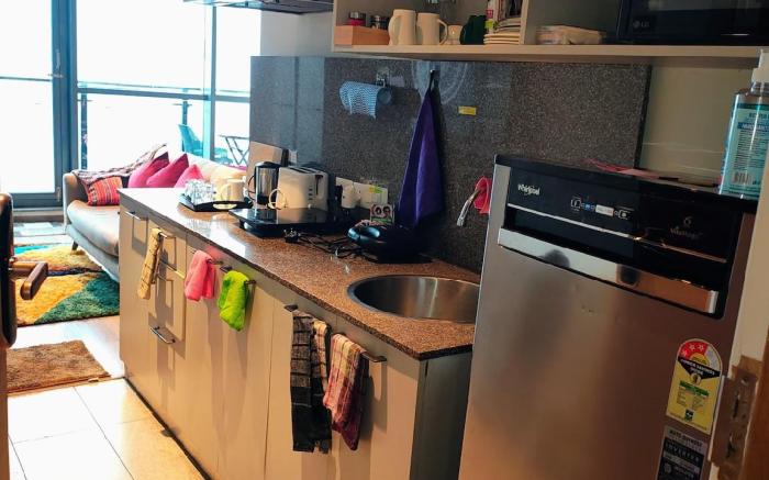 Cherry's Cottage - Luxury Studio. 