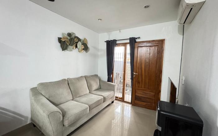 House Of Allona With Ricefield View