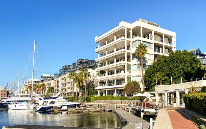 The Marina V&A Waterfront by Smart City Stays