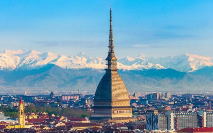 Turin Airport apt F