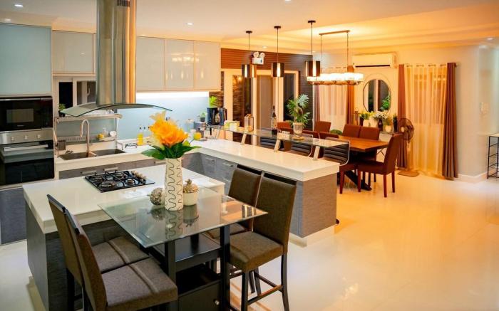 Three-Bedroom Mansion Near New Clark Green City