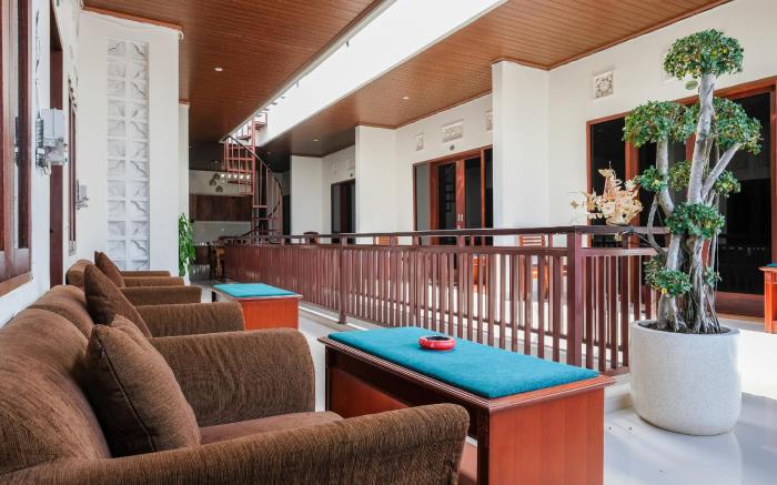 Urbanview Hotel Arta Guna Casa