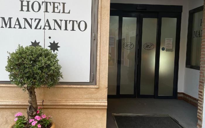HOTEL MANZANITO