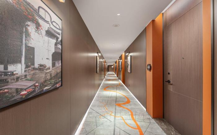 From K Huankai Hotel - Guangzhou Zhengjia Square Sports West Road Subway Station Branch