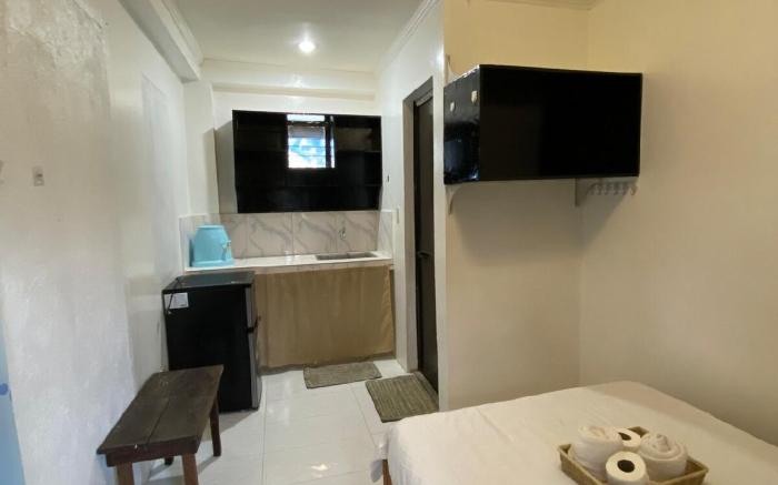Cozy Room in General Luna