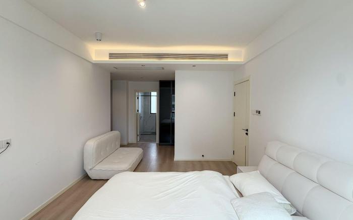 The BUND &Three bedroom Comfortable and premium