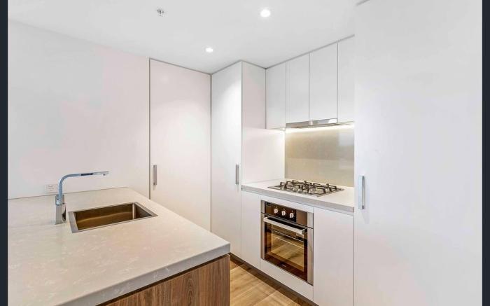 Luxury Apartments  w Rooftop Pool CBD