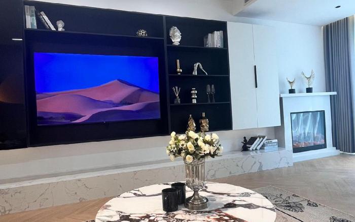  People's Square area Fully equipped