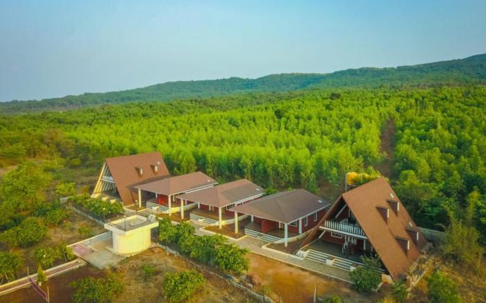 Patil Resorts Haloli  30km from Amboli Water Fall 