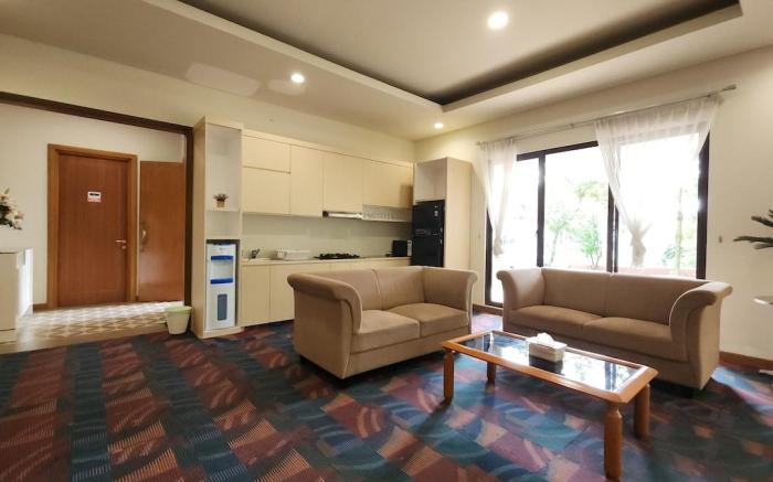 THE MARIS 3BR Beautiful Garden Villa Vimala Hills