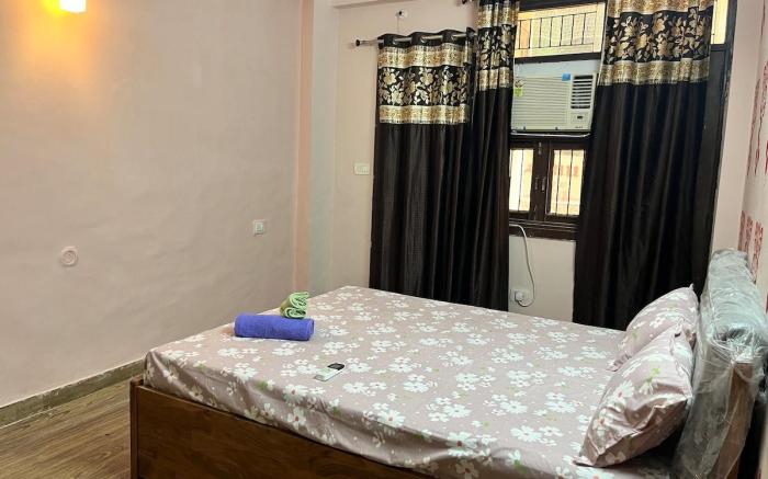 Private 3BHK Flat|Delhi Airport|Wi-Fi+Free Parking