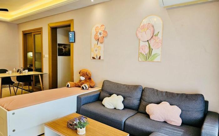 R&F Princess Cove Sunshine Home (City View)