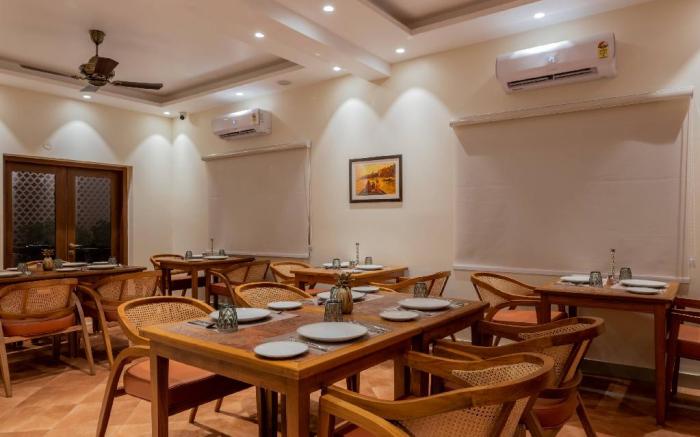 juSTa Luxe - Kashi, Parampara