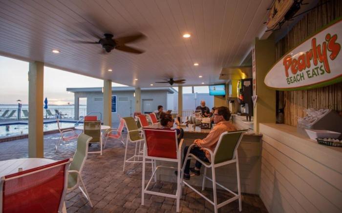 The Hemingway subtropical luxury on the Tampa Bay