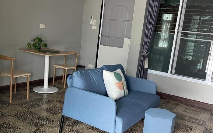 Khwanlom House A2 1BR Apt w/ Kitchen