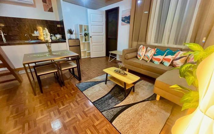 Bloomstone Urban Chill Cabin