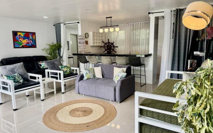 Exclusive Vacation Home W/ Pool Near Tagaytay