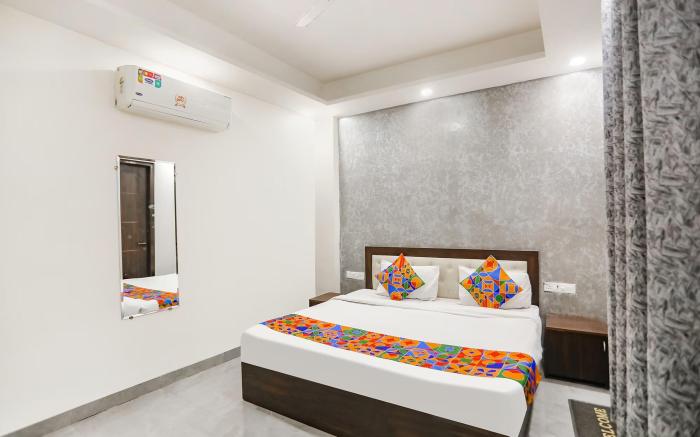 FabHotel Signature Inn I