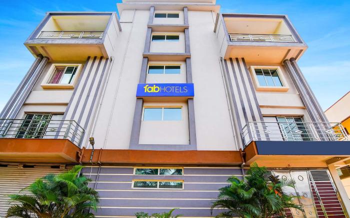 FabHotel Urban Classy