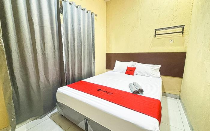RedDoorz near RS Hermina Tangerang