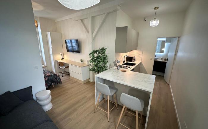 TiBZH : Vannes downtown, Private entrance