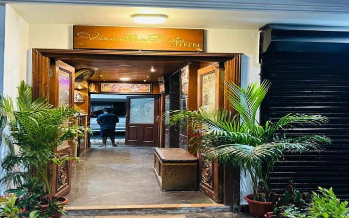 Vasantharaja Inn
