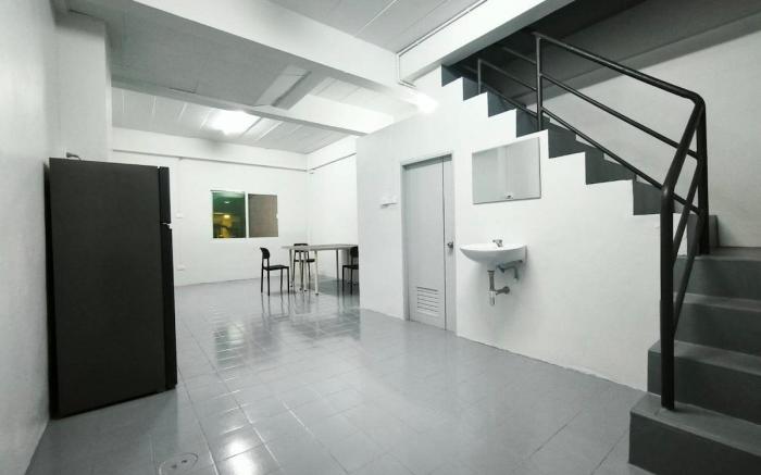 Townhouse, 500m the Pink Line MRT, Near Airport